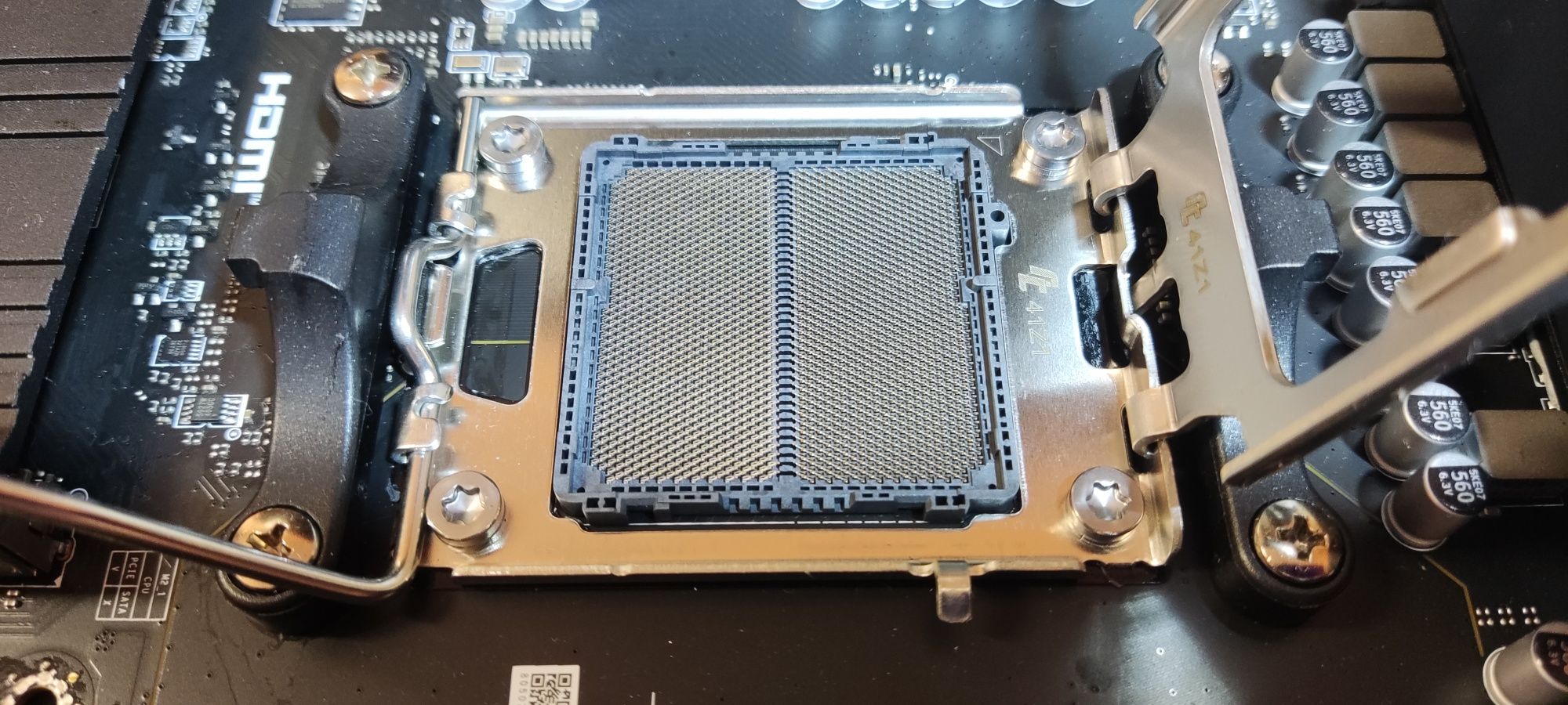 2 Дъна MSI Pro B650 AM5
