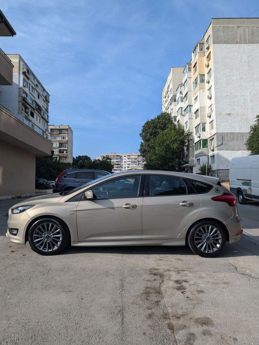 Ford Focus ST-line