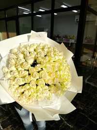 Букет 101 белая роза 50 см Цветы Гулдер Доставка Астана Хризантема