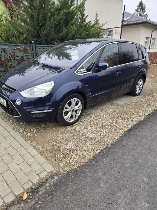 Se vinde pt familie Ford s max ,7 locuri