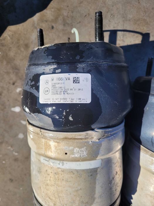 Perna aer stanga dreapta fata Mercedes ML W166