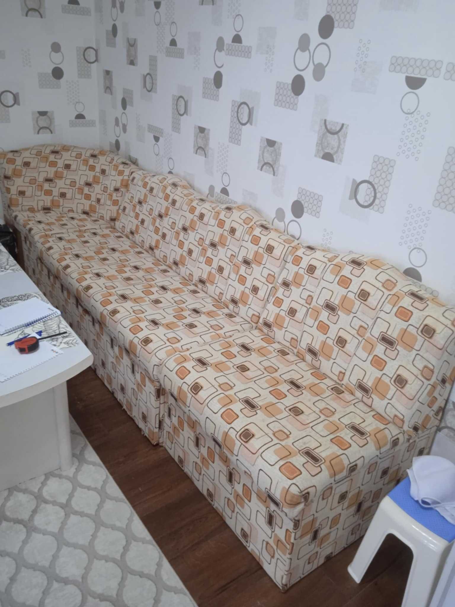 Ъглов диван с функция сън