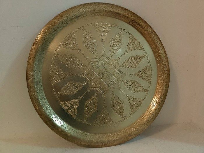 Superbă tava piesa decorativa pentru perete din alama masiva gravata i