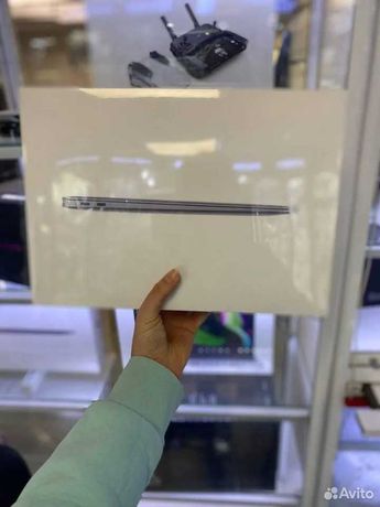 Apple MacBook Air 13 M1 8ГБ 2020 SSD 256GB
