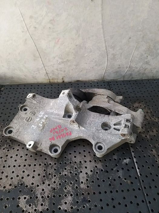 Suport accesorii 2.0 tdi vw passat b6 3c 038903143af