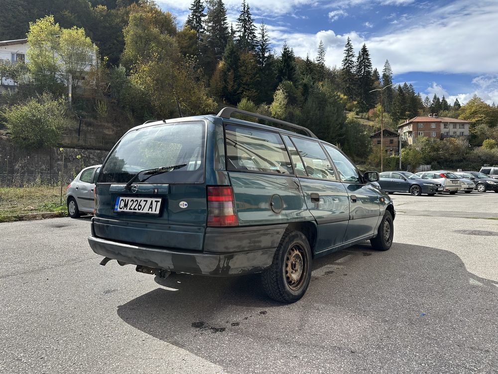 Opel Astra F 1.4Si НА ЧАСТИ