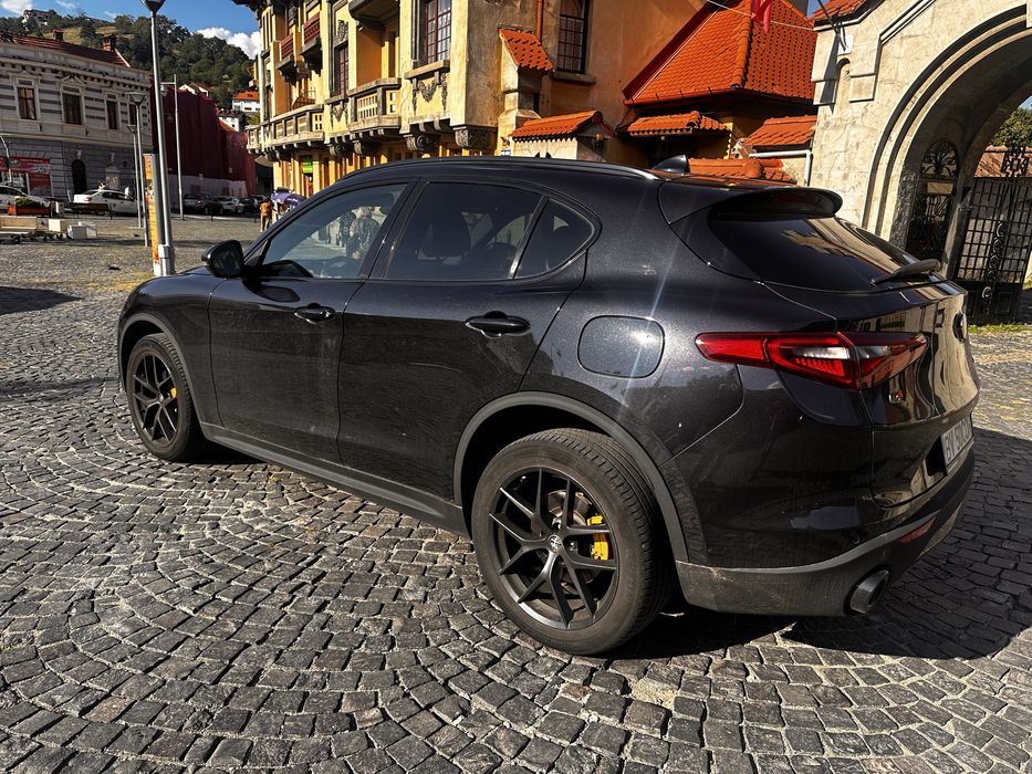 Alfa Romeo Stelvio 2.0 280CP