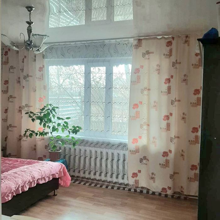 Продам 4 ком ДОМ ул Центральная, пос. Акбулак, рядом с Молодёжным