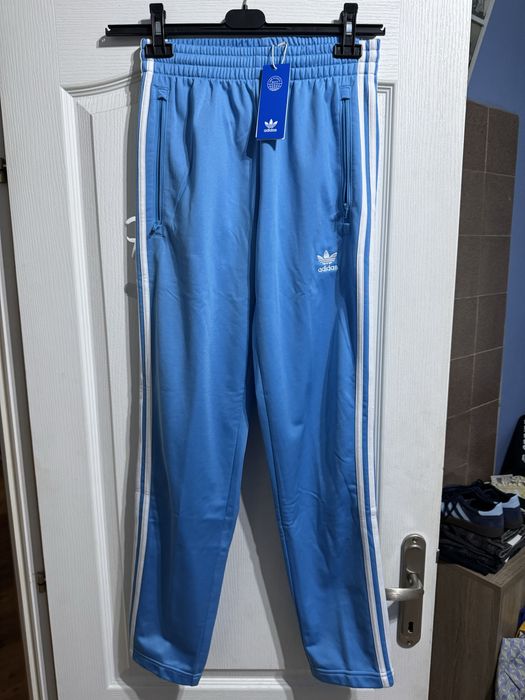 Adidas Originals горнища, долнища и др.