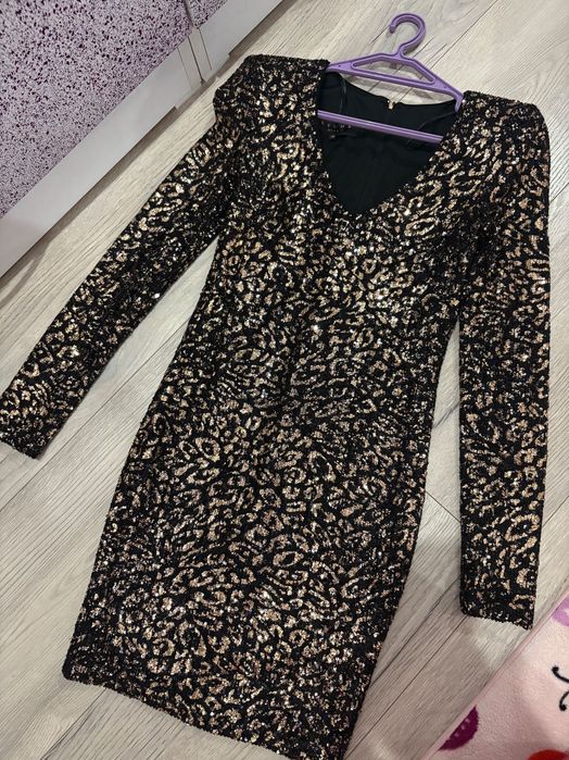 Бляскави рокли Lynne,New Look,Lucy