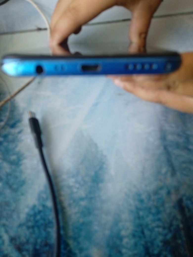 Realmi C 3 srochni sotiladi
