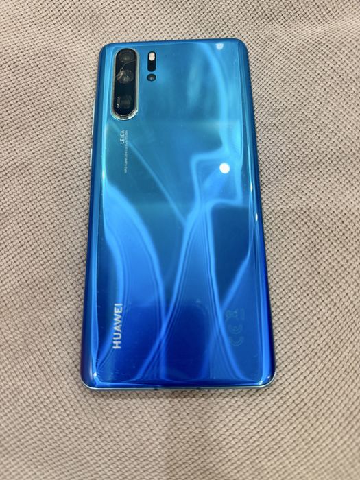 Продавам Huawei p30 pro.