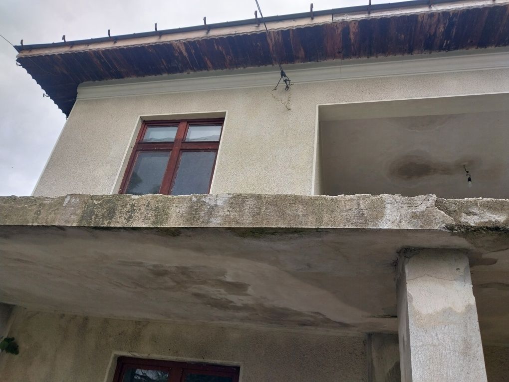 Casa sat Stejaru com Singureni jud Giurgiu la 30 km de Bucuresti