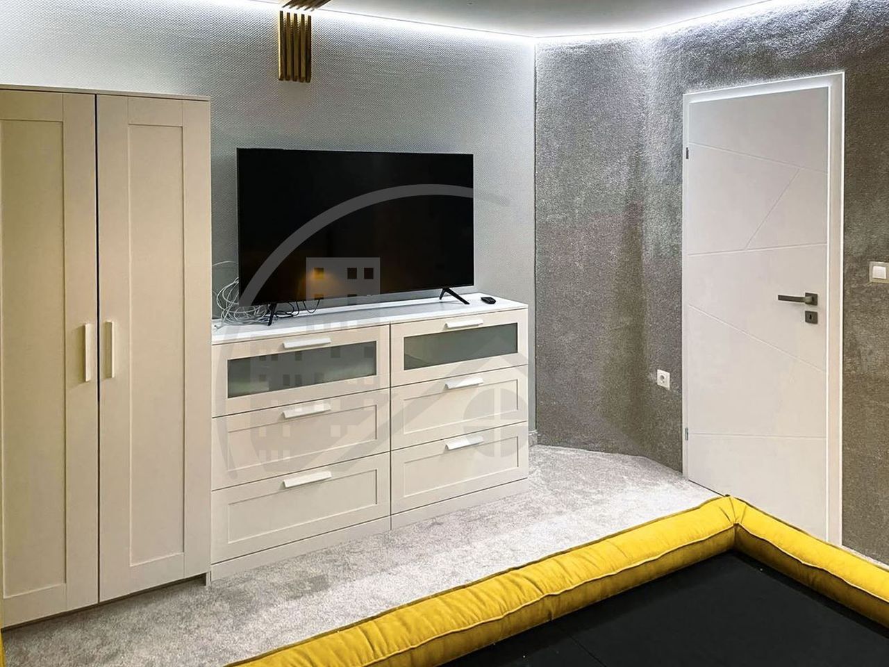 Продава се Тристаен апартамент в Варна, Чайка - 130 кв.м за 2924 €/кв.м - Снимка #7