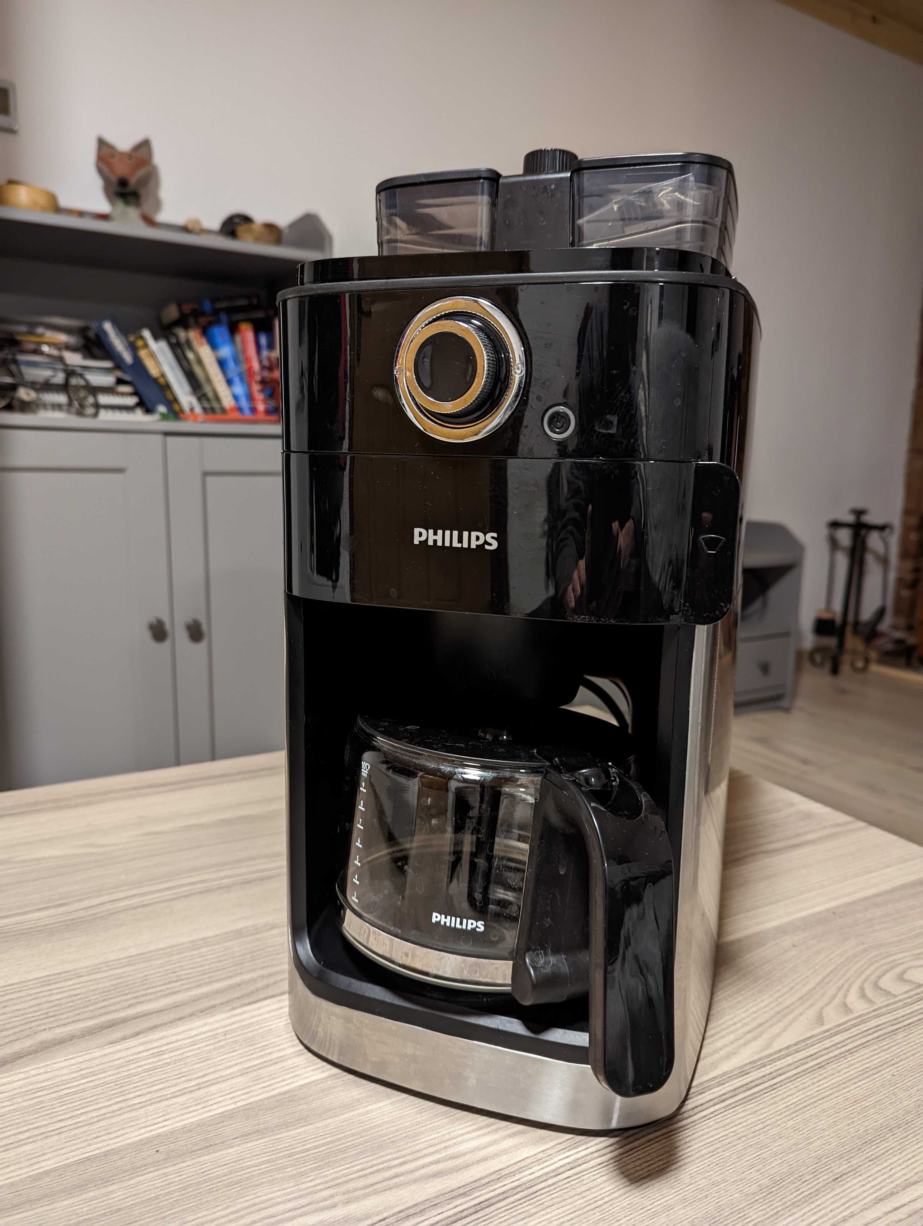 Cafetiera / filtru Philips cu rasnita automata