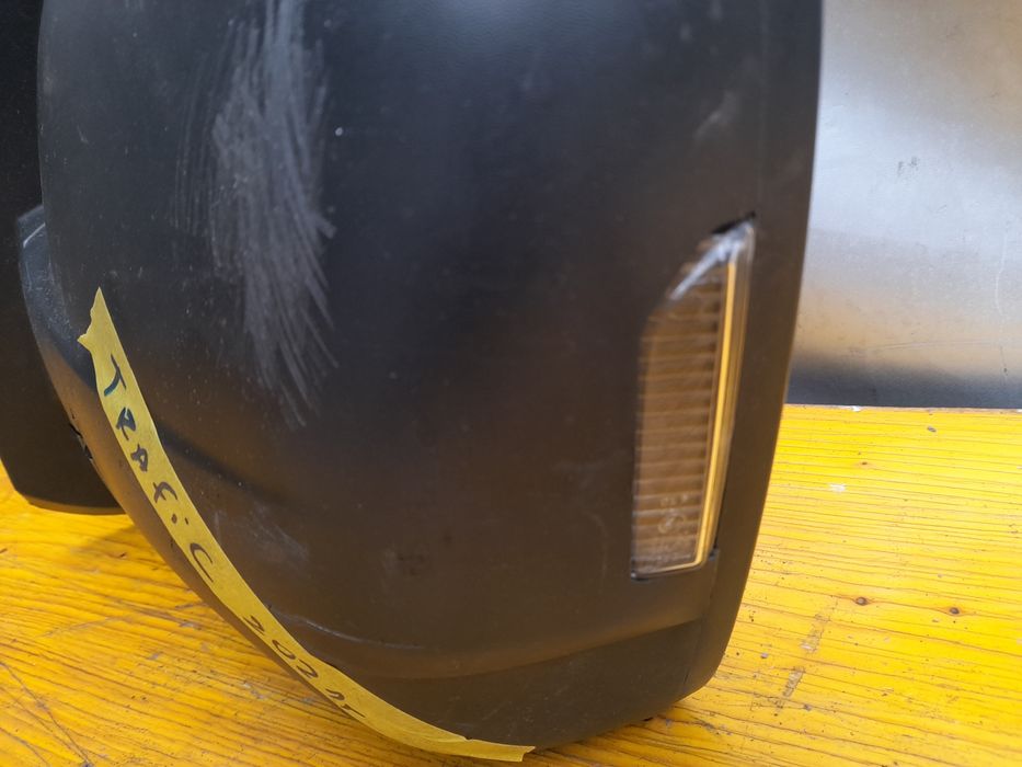 Огледало рено  Tрафик виваро Opel vivaro Renault Trafic 2021г