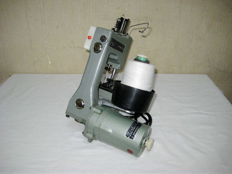 Коп тикадиган мошинка оригинал зур тикади янги холатда турипти!