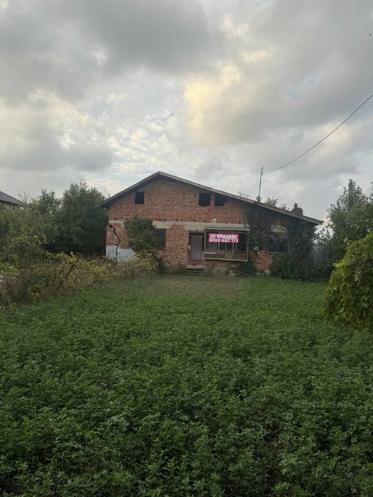 Casa ( modernizare sau demolare ) + teren generos