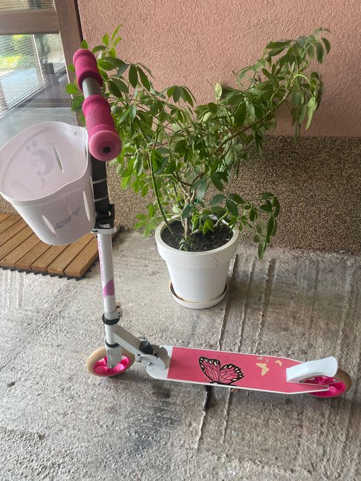 Детска тротинетка Makani