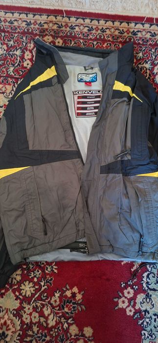 Geaca groasa de iarna marimea xxl (52-54)