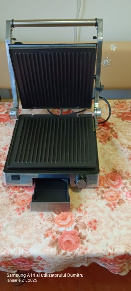 Vînd Grill electric