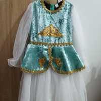 Национальное казахское платье и костюм