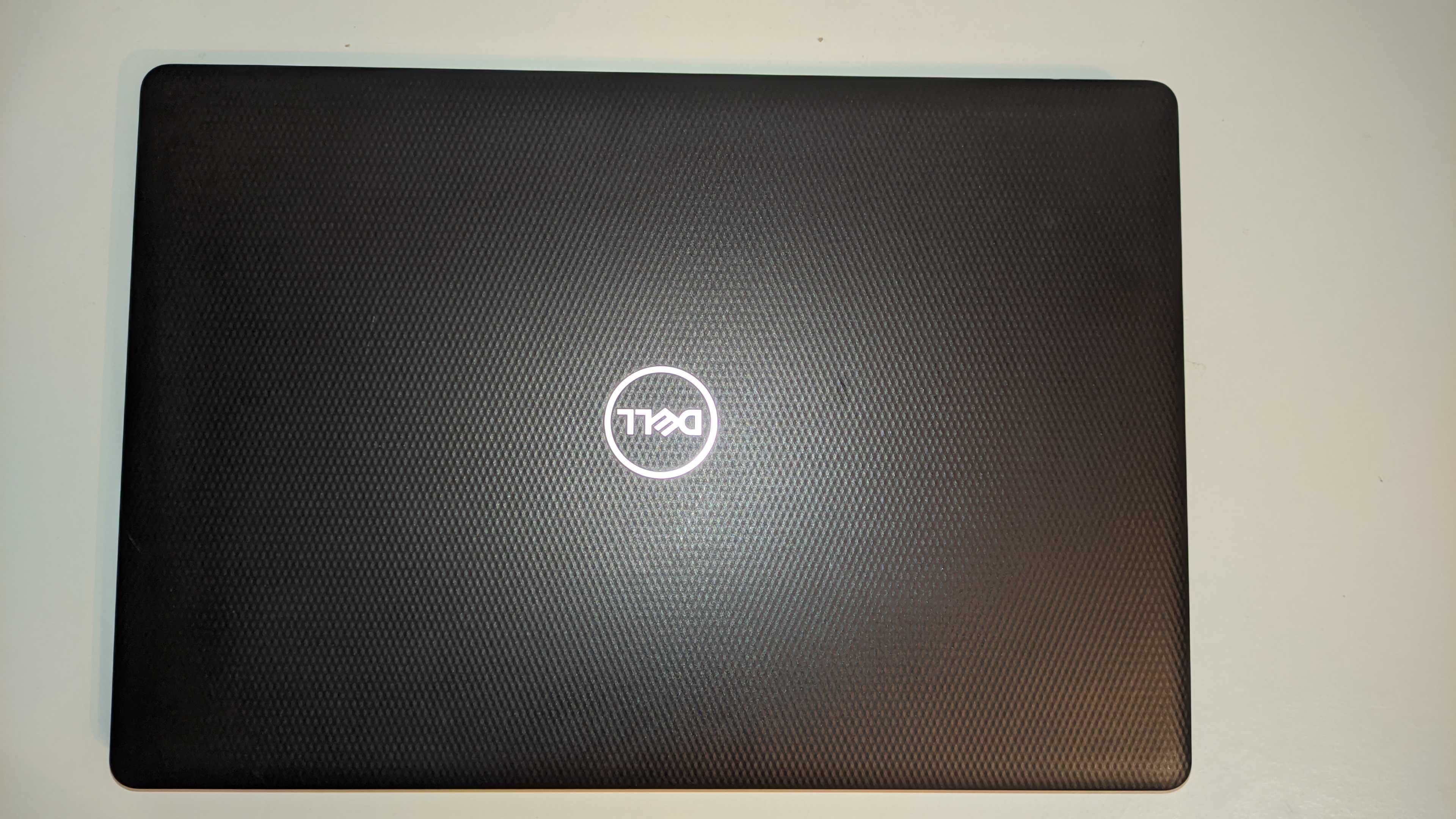 DELL Inspiron 3584,15.6",Intel i3-7020U,RAM 12GB,256GB NVMe+HDD 1TB