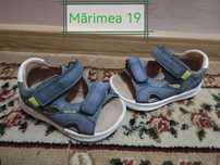 Sandale mărimea 19