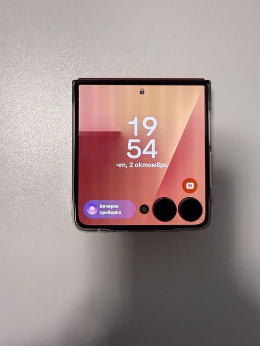 Samsung galaxy z flip 7 coral