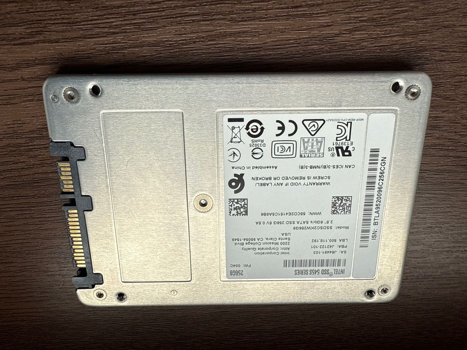SSD Intel 545S nou