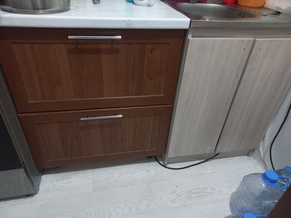 Продается кухоный шкаф