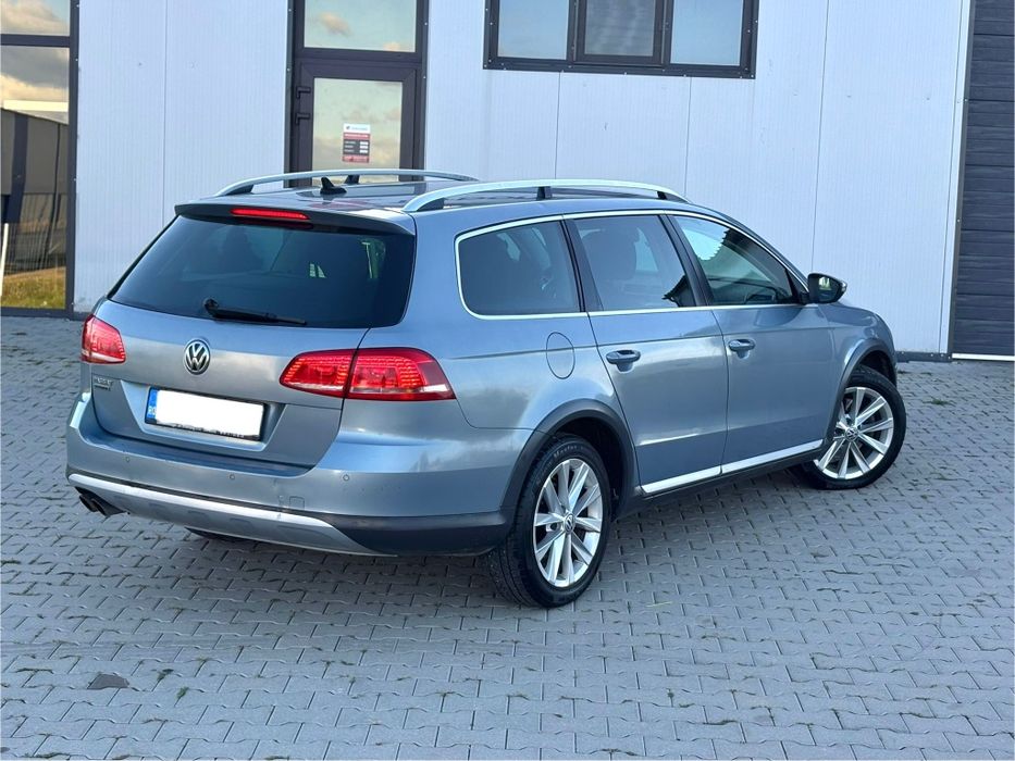 VW Passat Alltrack  2013 LED