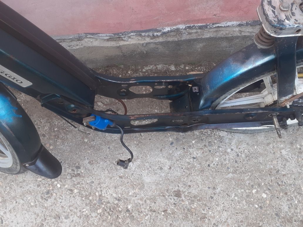 Scuter piaggio pentru piese