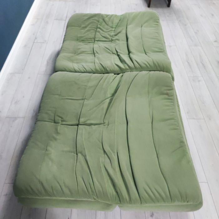 Продам 2 дивана.