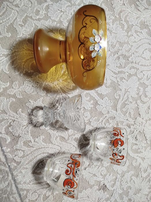 Стеклянные вазы разные