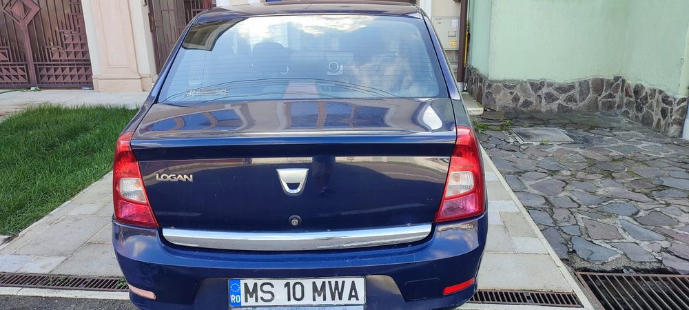Dacia Logan 1.6 benzina ,an 2011