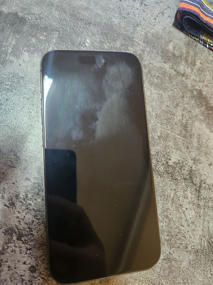 Iphone 15 pro в хорошем состоянии
