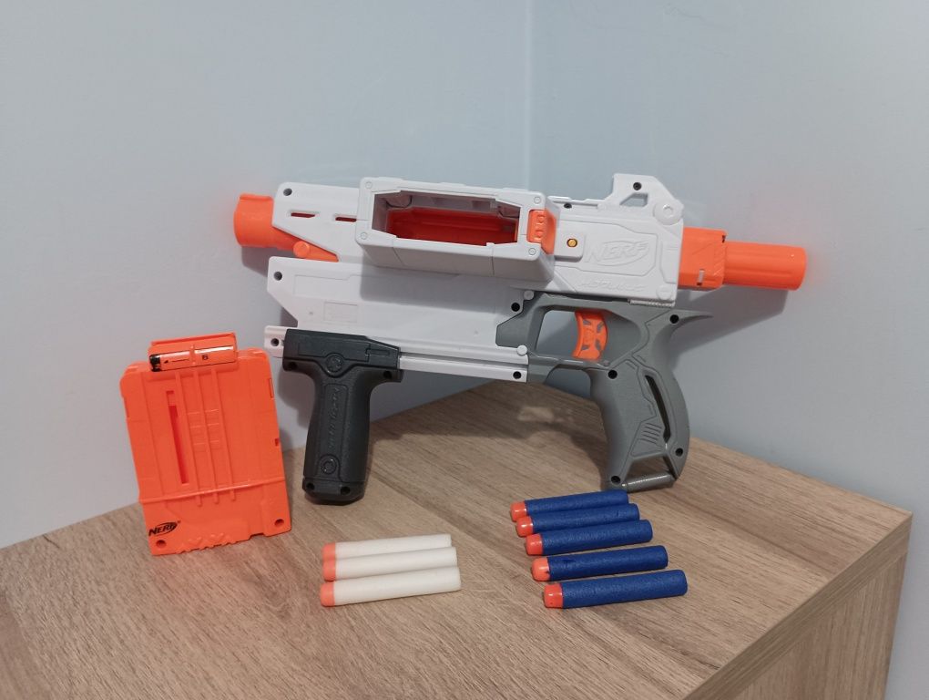 Бластер Nerf Modulus Mediator