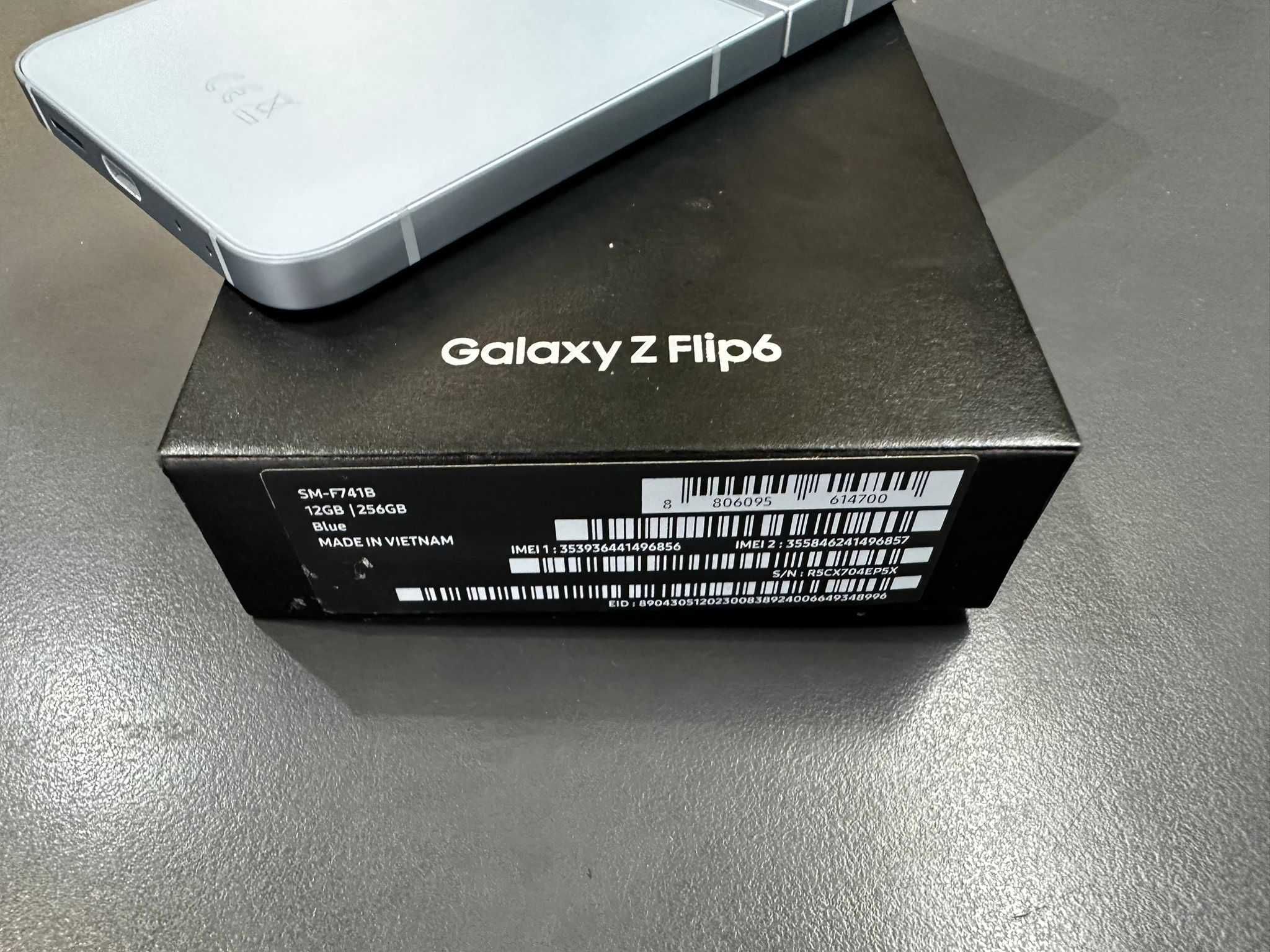 Samsung Z flip 6 12/256GB !Гаранция! Нов