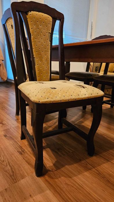 Масивна трапезна маса комплект със 6 стола