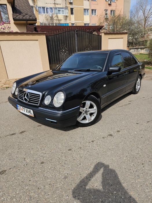 MERCEDES E200 Benzina+Gpl