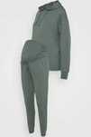 SET - Trening - green Gravide