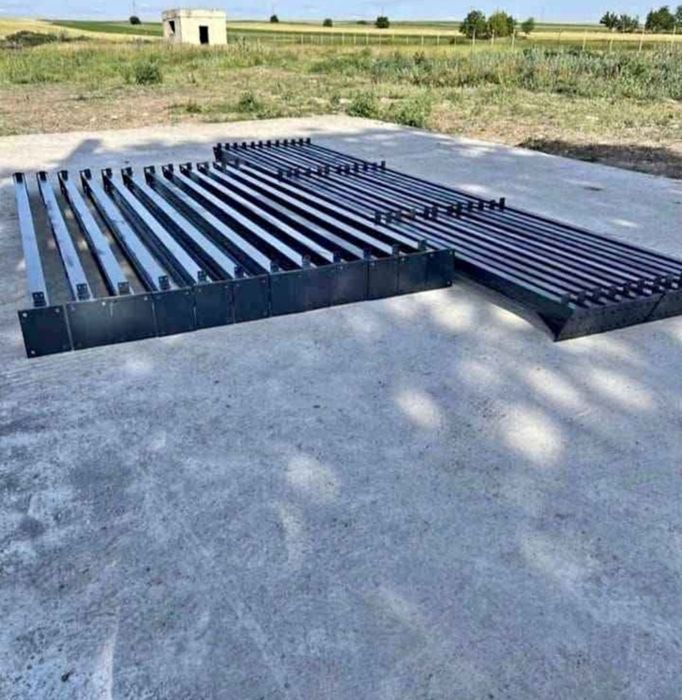 Vand structuri metalice 8x15x3 am pe stoc 7 bucăți de hale metalice la