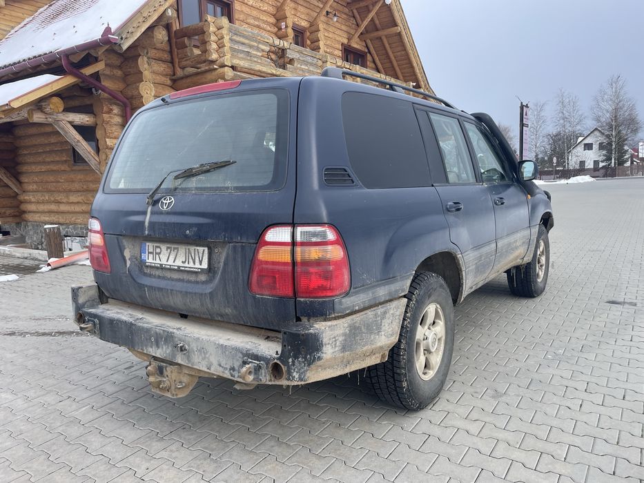 Toyota Land Cruiser HDJ 100
