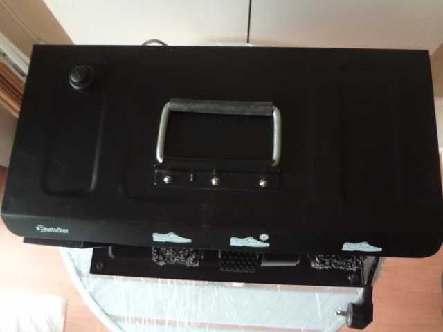 Нова немска машина за почистване на обувки