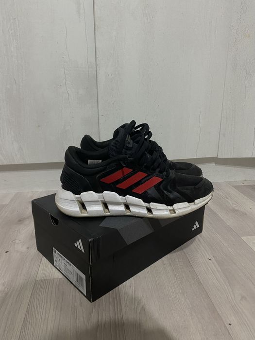 Adidas кроссовки ОРИГИНАЛ С КОРОБКОЙ