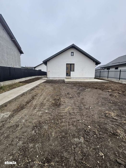 Casă modernă parter, 4 camere