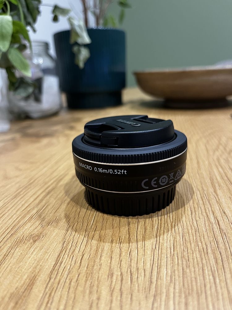 КАТО НОВ! Canon 24mm EF-S STM