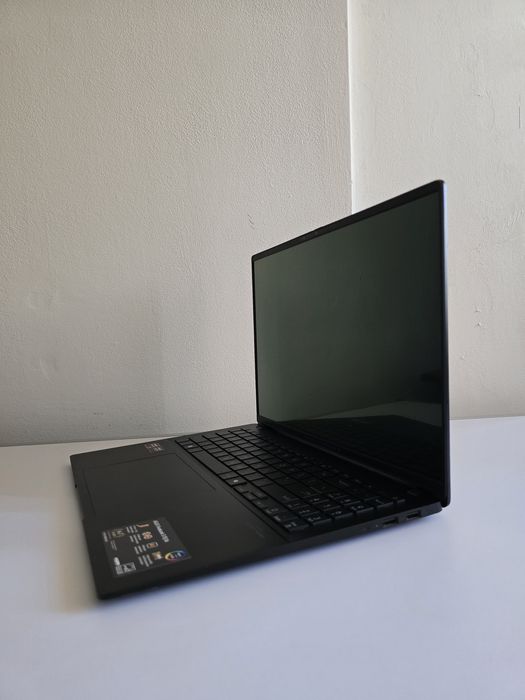 ASUS Vivobook S16 OLED 3.2K – Ryzen 9, 24GB RAM, 1TB