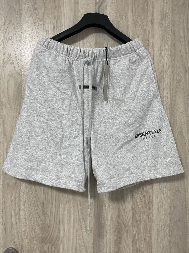 Pantaloni Scurti Essentials
